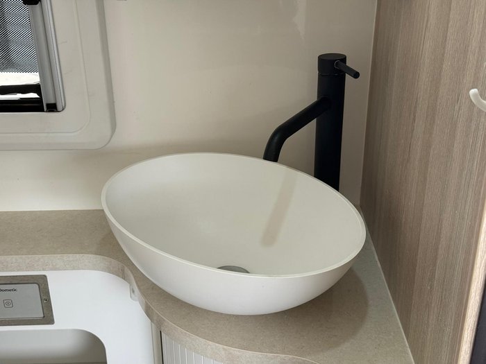 2018 Winnebago Iluka Iveco 4 Berth