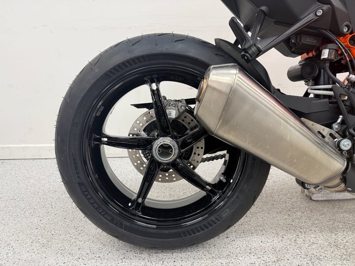 2026 Ktm 1390 SUPER DUKE R EVO Orange