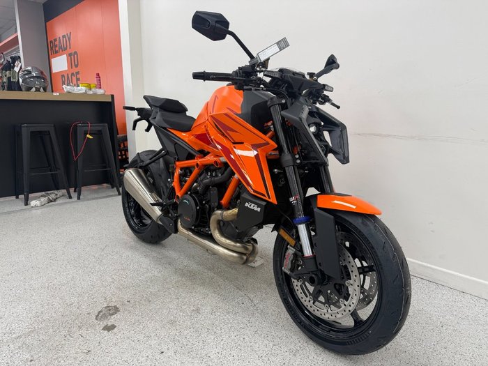 2026 Ktm 1390 SUPER DUKE R EVO Orange