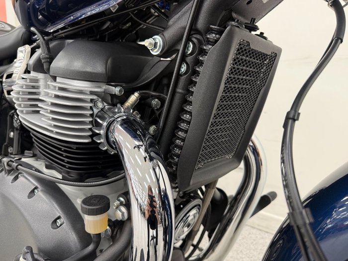 2026 Royal Enfield SUPER METEOR 650 Blue