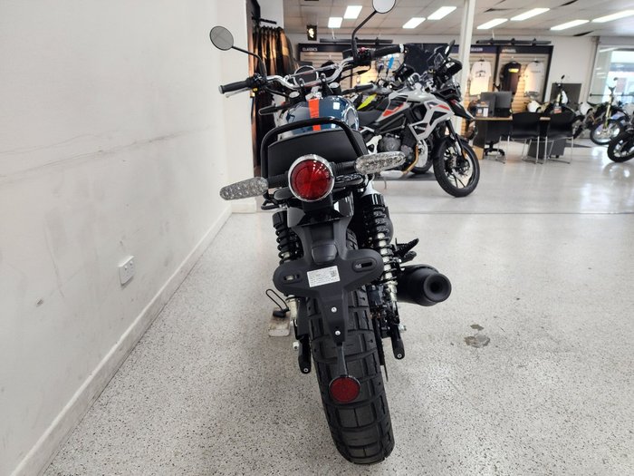 2026 Royal Enfield 2026 Royal Enfield 650CC INTERCEPTOR BEAR 650 Road Green