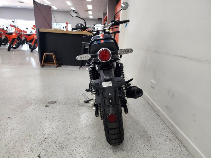 2026 Royal Enfield 2026 Royal Enfield 650CC INTERCEPTOR BEAR 650 Road Green