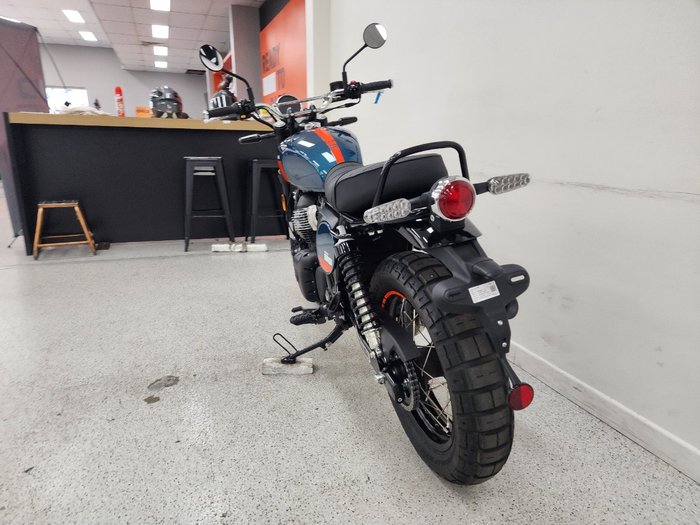 2026 Royal Enfield 2026 Royal Enfield 650CC INTERCEPTOR BEAR 650 Road Green