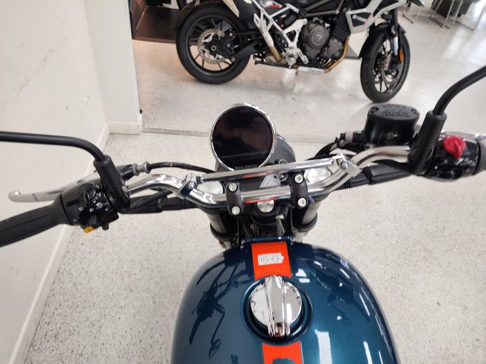 2026 Royal Enfield 2026 Royal Enfield 650CC INTERCEPTOR BEAR 650 Road Green