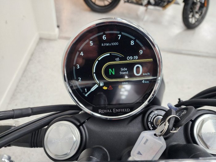 2026 Royal Enfield 2026 Royal Enfield 650CC INTERCEPTOR BEAR 650 Road Green