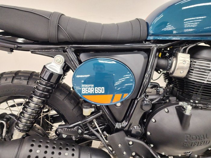 2026 Royal Enfield 2026 Royal Enfield 650CC INTERCEPTOR BEAR 650 Road Green