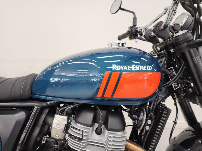 2026 Royal Enfield 2026 Royal Enfield 650CC INTERCEPTOR BEAR 650 Road Green