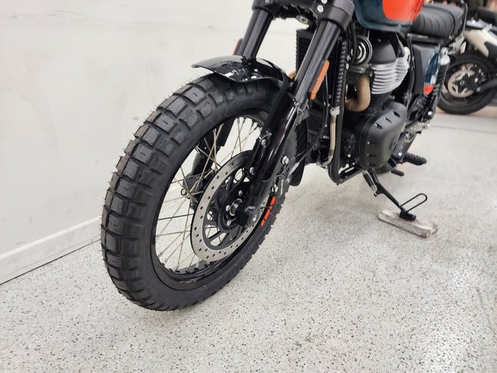 2026 Royal Enfield 2026 Royal Enfield 650CC INTERCEPTOR BEAR 650 Road Green