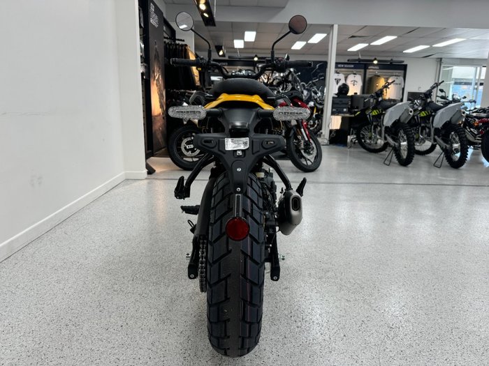 2026 Royal Enfield 2026 ROYAL ENFIELD 450CC GUERILLA 450 ROAD Yellow