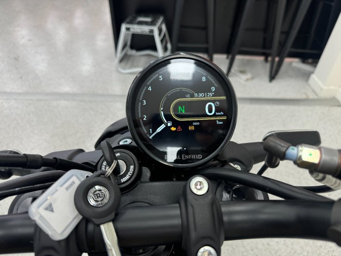 2026 Royal Enfield 2026 ROYAL ENFIELD 450CC GUERILLA 450 ROAD Yellow