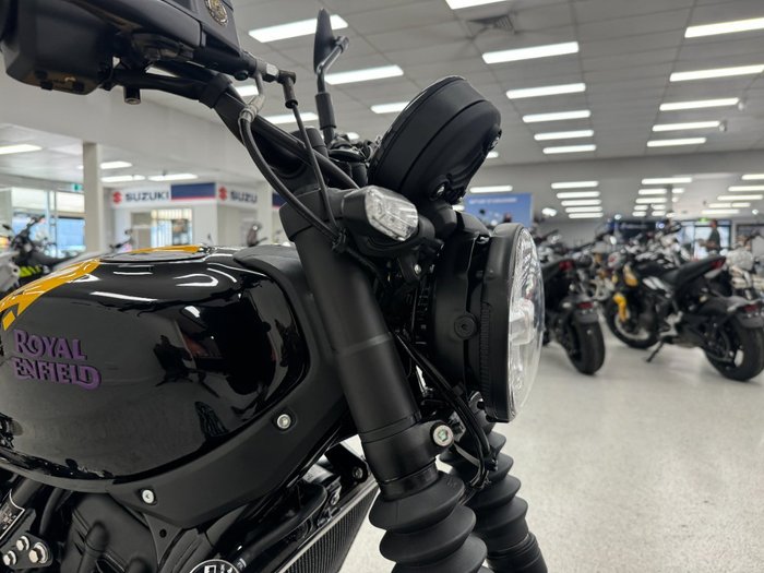 2026 Royal Enfield 2026 ROYAL ENFIELD 450CC GUERILLA 450 ROAD Yellow