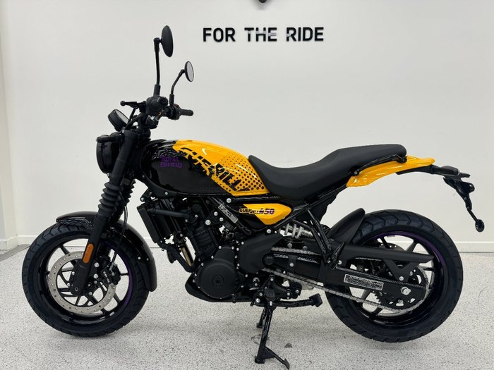 2026 Royal Enfield 2026 ROYAL ENFIELD 450CC GUERILLA 450 ROAD Yellow