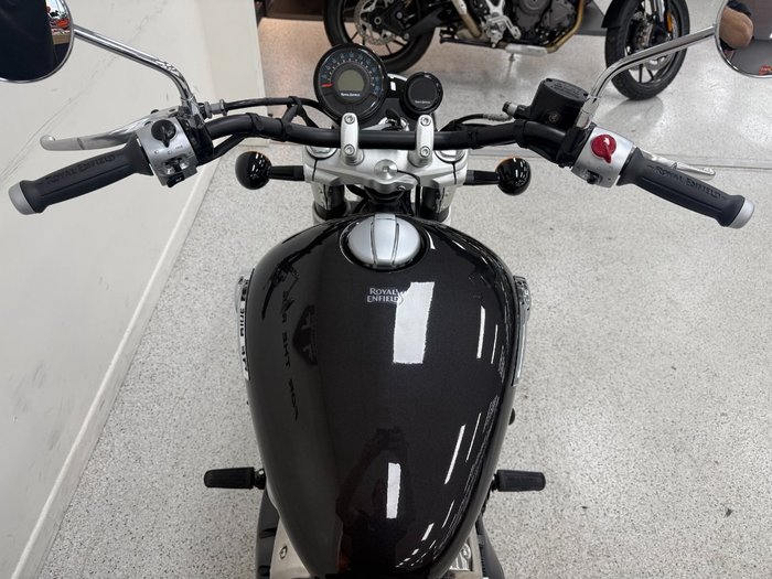 2026 Royal Enfield SUPER METEOR 650 Black