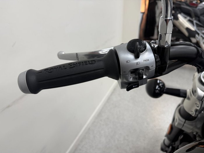 2026 Royal Enfield SUPER METEOR 650 Black