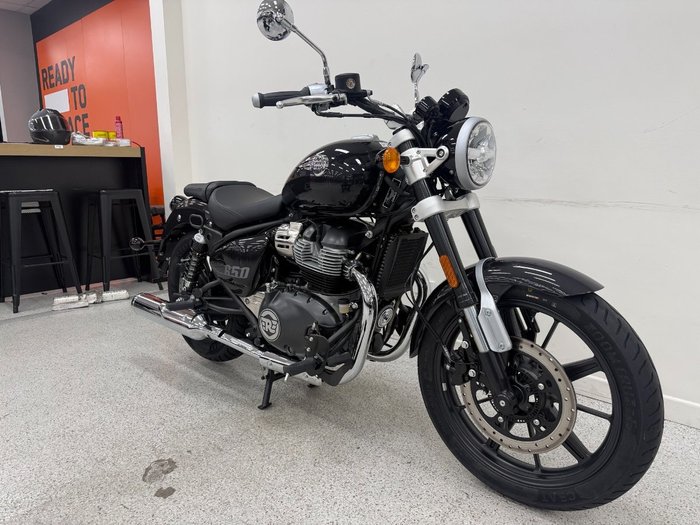 2026 Royal Enfield SUPER METEOR 650 Black