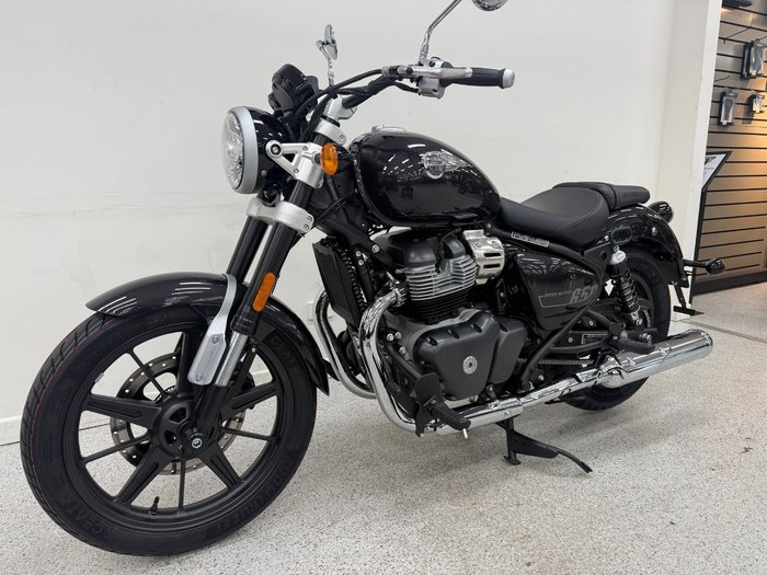 2026 Royal Enfield SUPER METEOR 650 Black