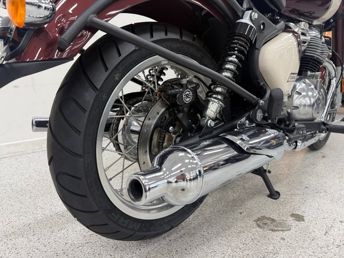 2025 Royal Enfield CLASSIC 650 Red