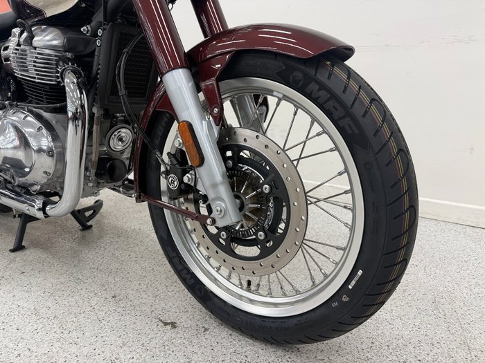 2025 Royal Enfield CLASSIC 650 Red