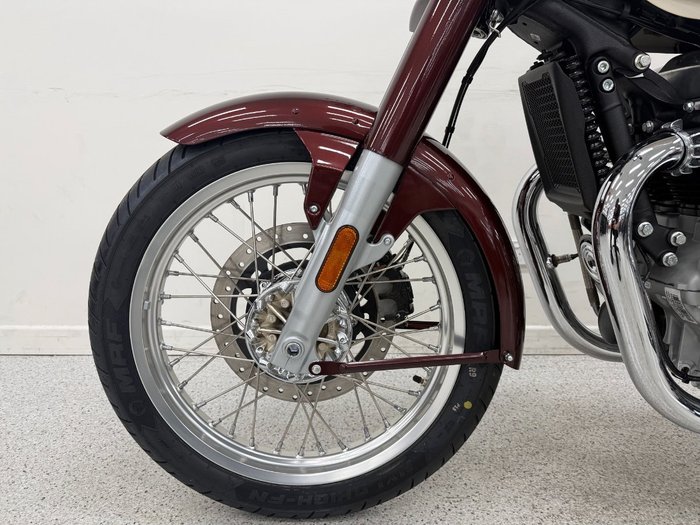 2025 Royal Enfield CLASSIC 650 Red