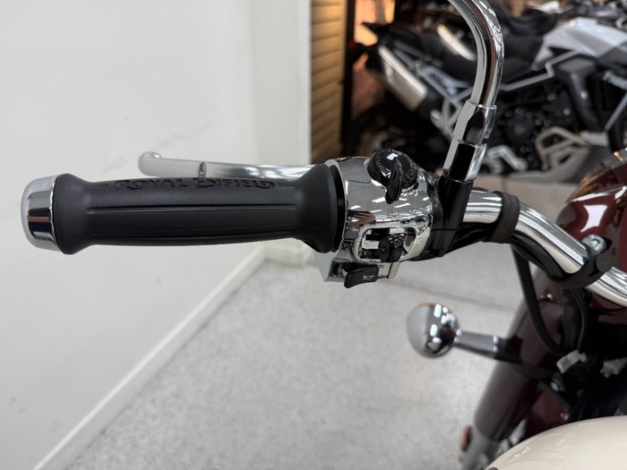 2025 Royal Enfield CLASSIC 650 Red