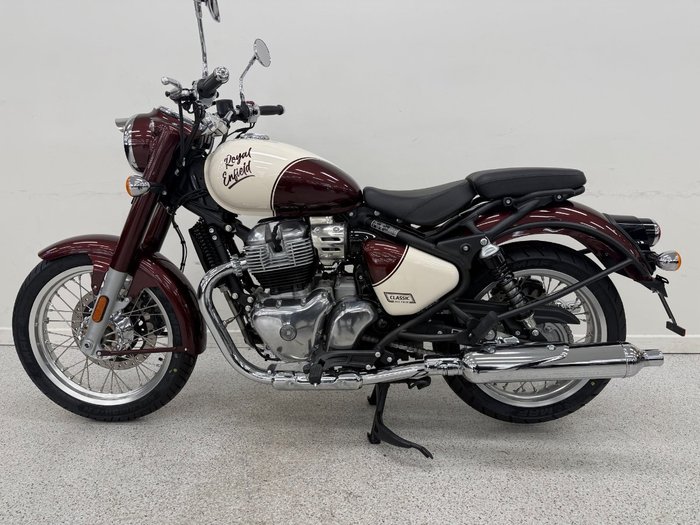 2025 Royal Enfield CLASSIC 650 Red