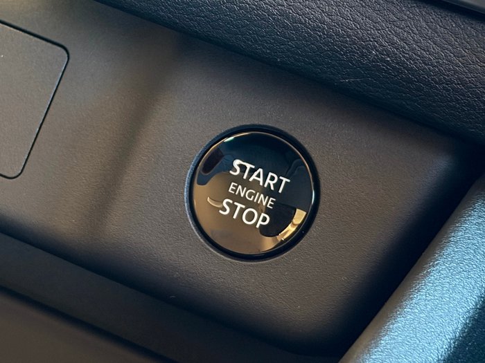 2025 Nissan X-TRAIL ST