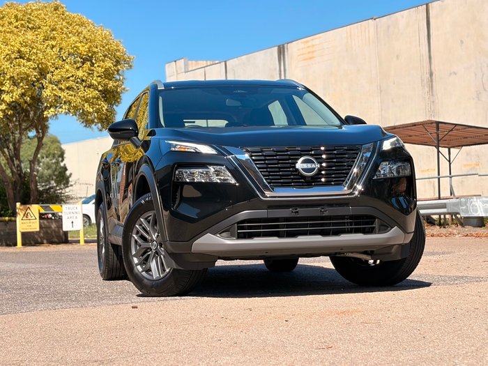 2025 Nissan X-TRAIL ST