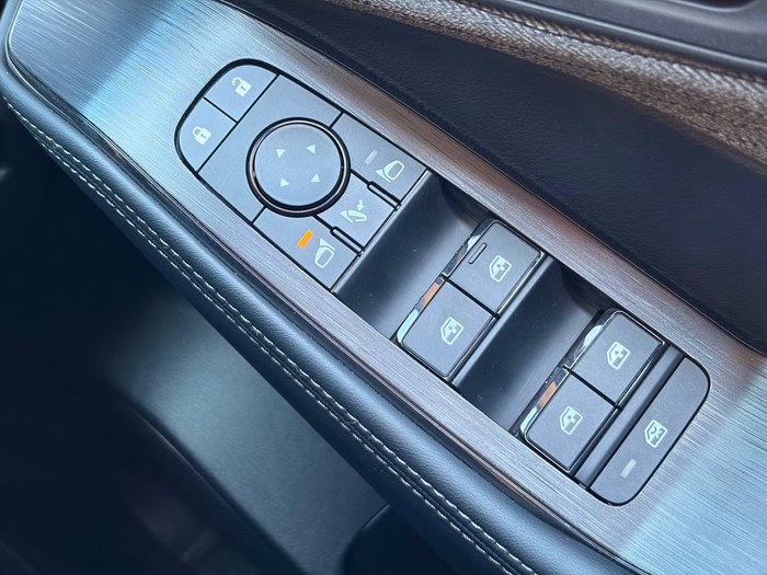 2025 Nissan X-TRAIL ST