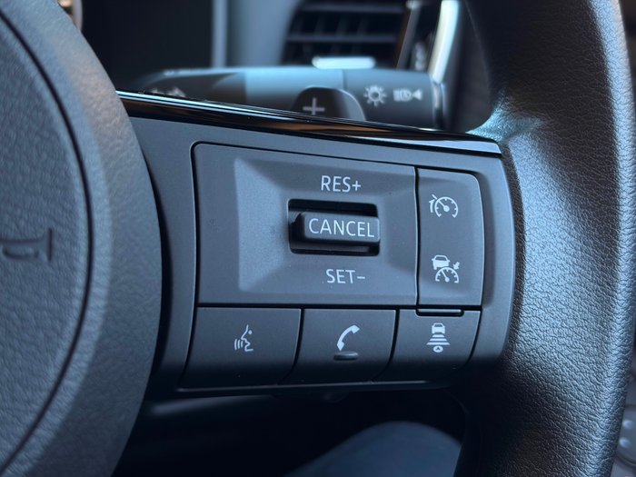 2025 Nissan X-TRAIL ST