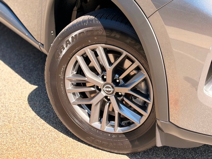 2025 Nissan X-TRAIL ST