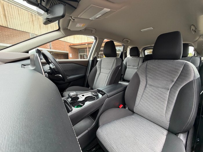 2025 Nissan X-TRAIL ST