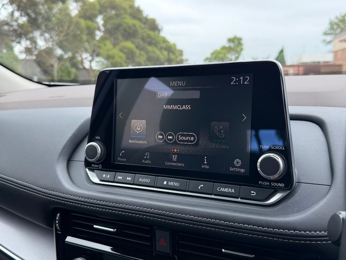 2025 Nissan X-TRAIL ST