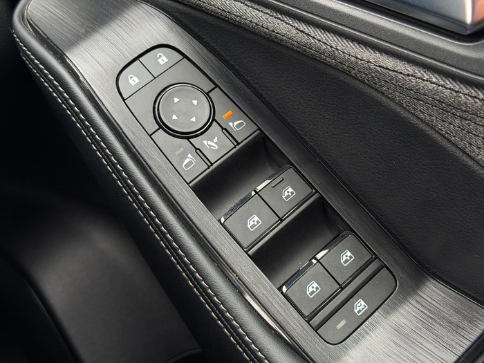 2025 Nissan X-TRAIL ST