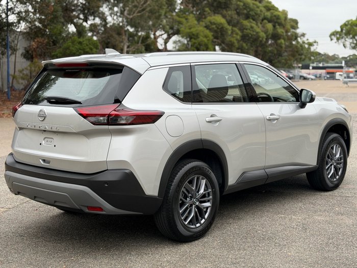 2025 Nissan X-TRAIL ST