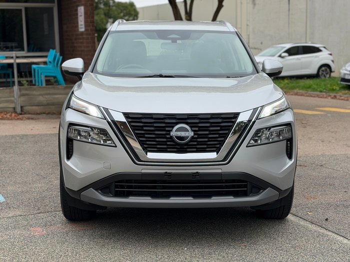 2025 Nissan X-TRAIL ST