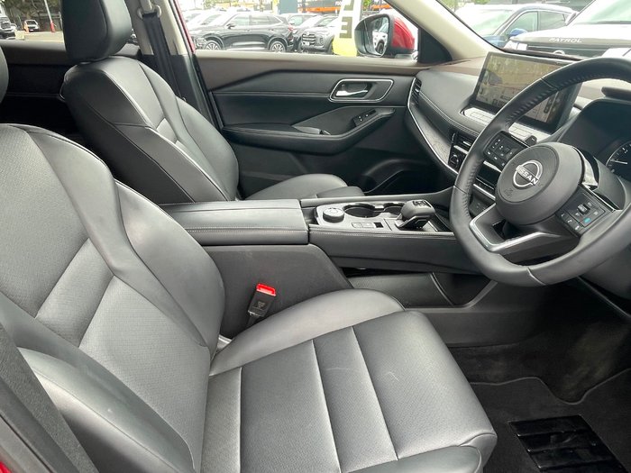 2025 Nissan X-TRAIL ST-L