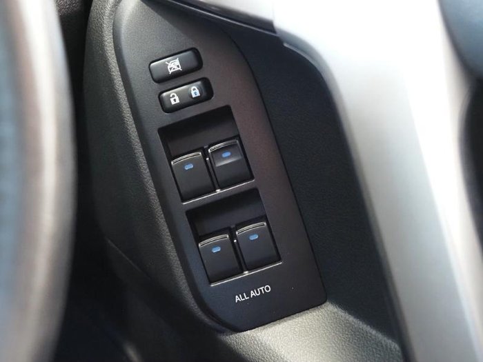 2022 Toyota Landcruiser Prado VX