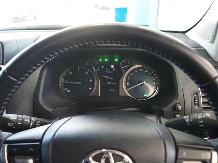 2022 Toyota Landcruiser Prado VX