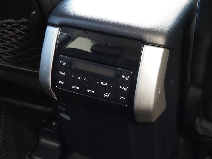 2022 Toyota Landcruiser Prado VX