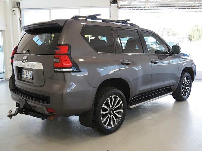 2022 Toyota Landcruiser Prado VX