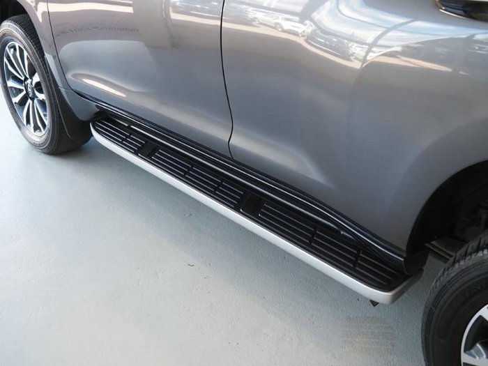 2022 Toyota Landcruiser Prado VX