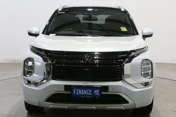 2023 Mitsubishi Outlander Exceed Tourer