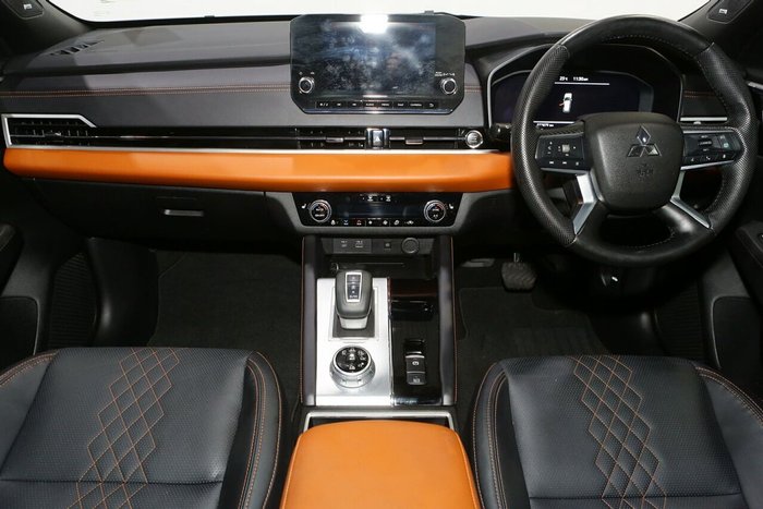 2023 Mitsubishi Outlander Exceed Tourer