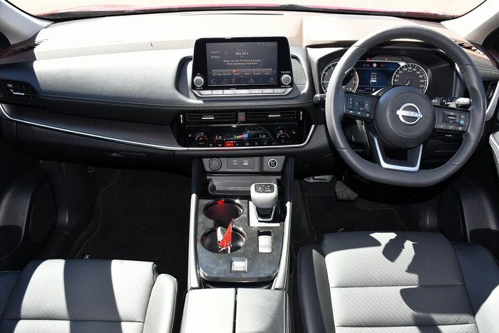 2024 Nissan X-TRAIL ST-L