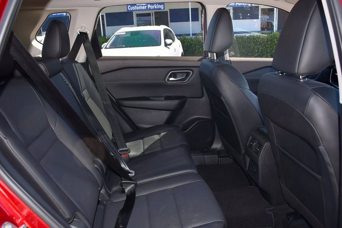 2024 Nissan X-TRAIL ST-L