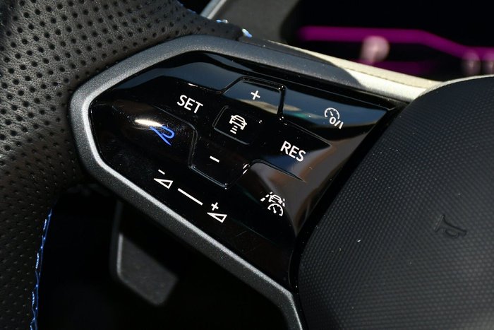 2023 Volkswagen Tiguan R