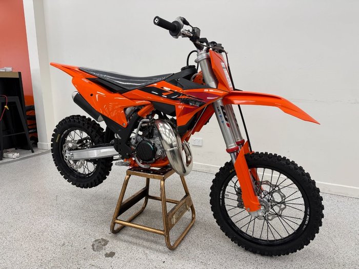 2026 Ktm 2026 Ktm 85CC 85 SX (17/14) Minibike Orange