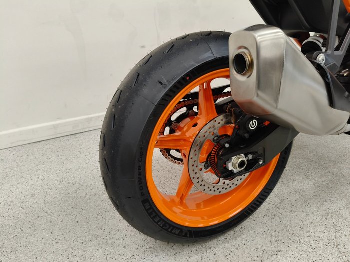 2026 Ktm 990 DUKE Orange