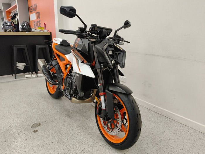 2025 Ktm 990 DUKE Orange
