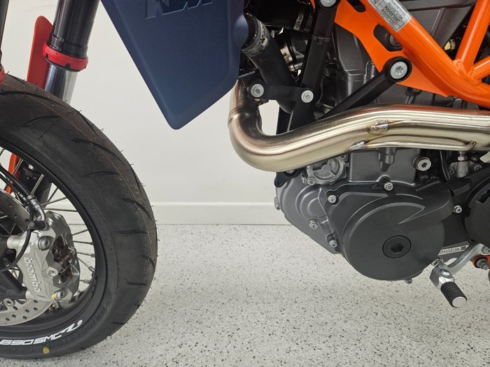 2024 Ktm 690 SMC R Orange